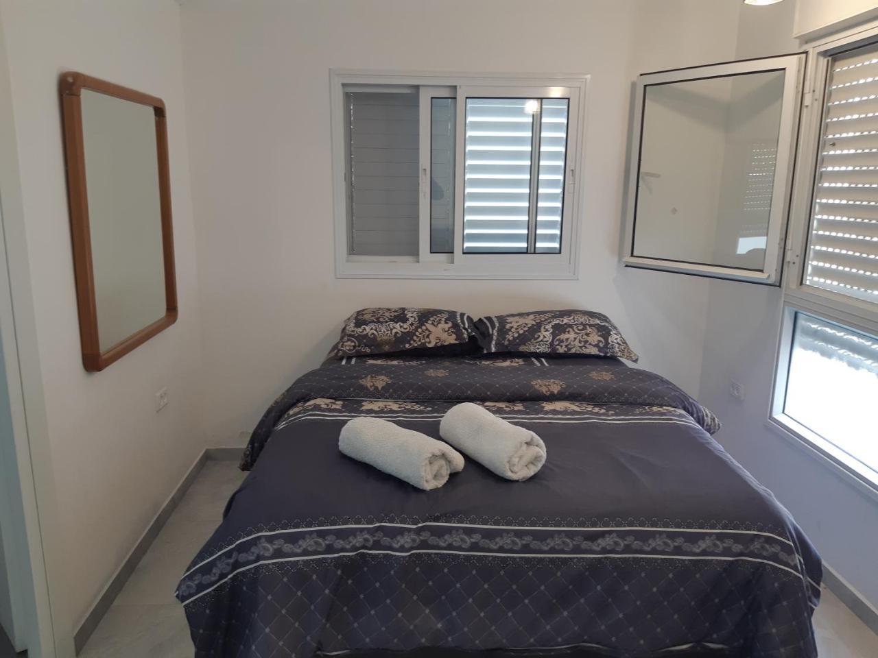 Studio avraham Karmiel Bagian luar foto